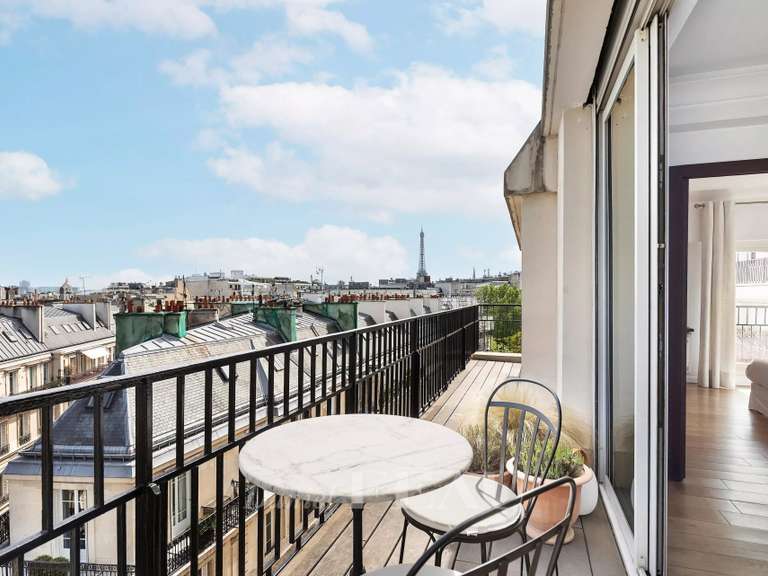 Appartement Paris 8e - 2 chambres - 84m²