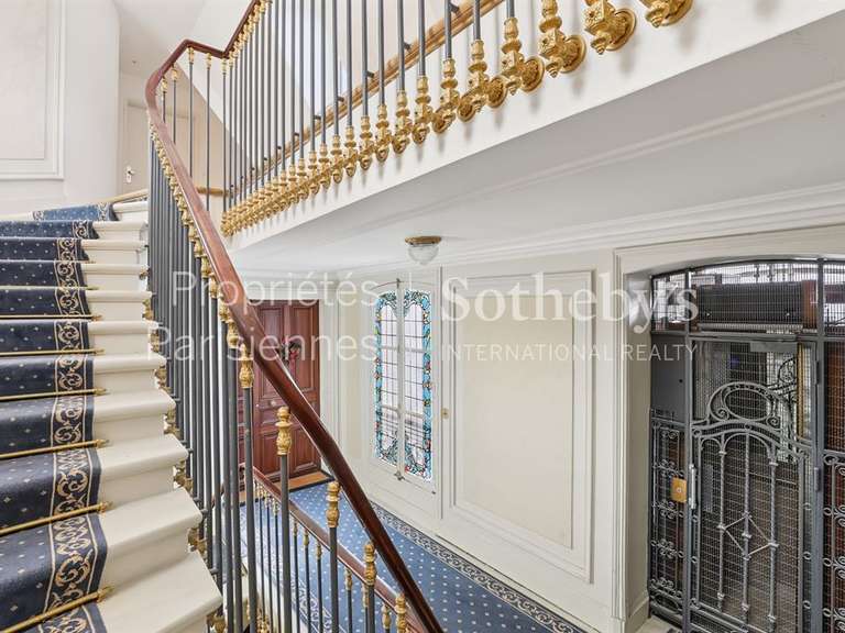 Appartement Paris 8e - 1 chambre - 46m²