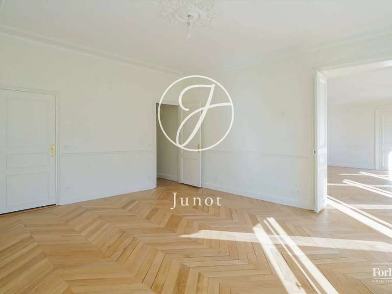 Appartement Paris 8e - 4 chambres - 253m²