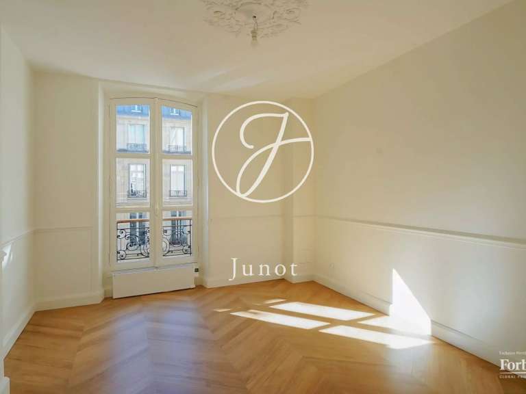 Appartement Paris 8e - 4 chambres - 253m²
