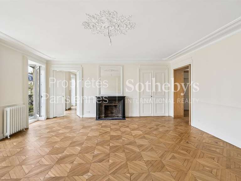 Appartement Paris 8e - 4 chambres - 253m²