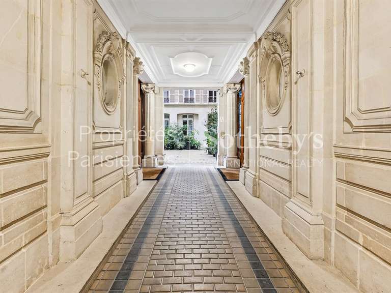 Appartement Paris 8e - 4 chambres - 253m²