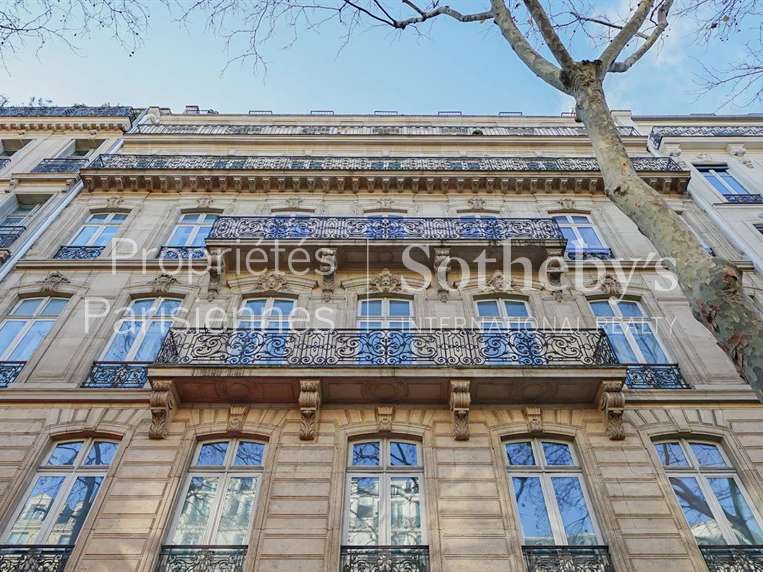 Appartement Paris 8e - 4 chambres - 253m²