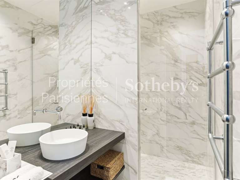 Apartment Paris 8e - 3 bedrooms - 178m²