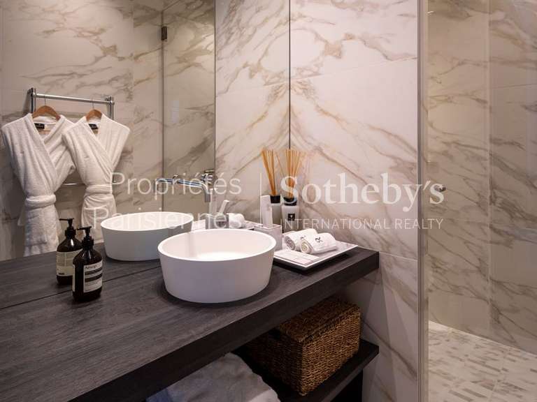 Apartment Paris 8e - 3 bedrooms - 178m²