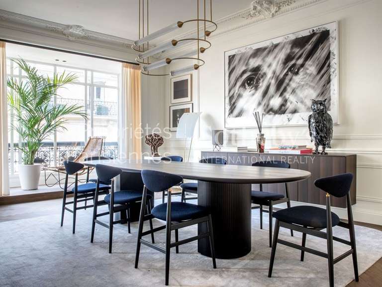 Apartment Paris 8e - 3 bedrooms - 178m²