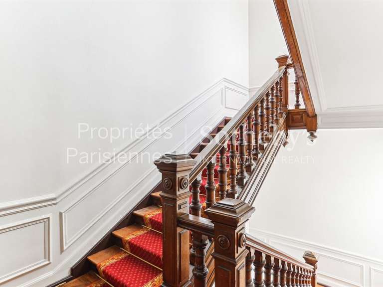 Apartment Paris 8e - 3 bedrooms - 178m²