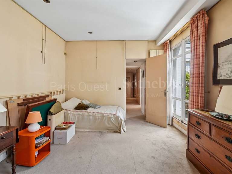 Appartement Paris 8e - 3 chambres - 184m²