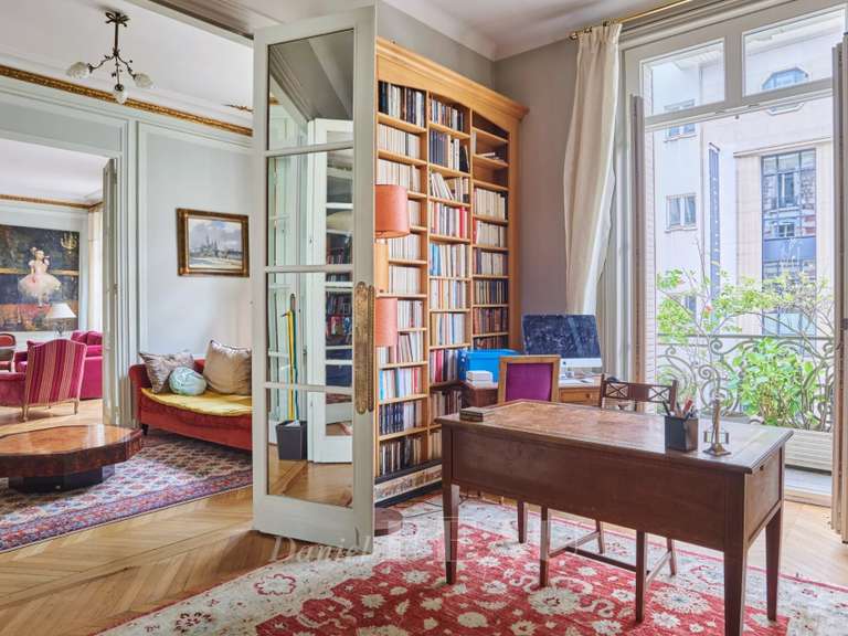 Appartement Paris 8e - 5 chambres - 290m²
