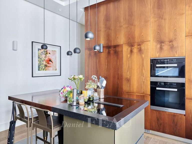 Appartement Paris 8e - 1 chambre - 69m²