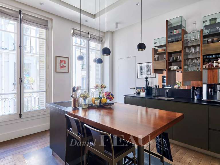Appartement Paris 8e - 1 chambre - 69m²