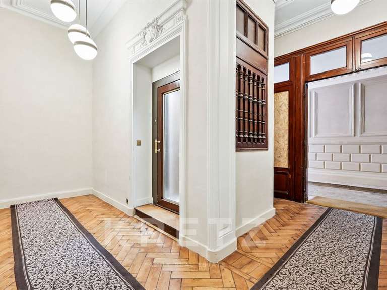 Appartement Paris 8e - 18m²