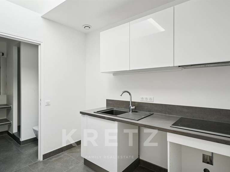 Appartement Paris 8e - 18m²