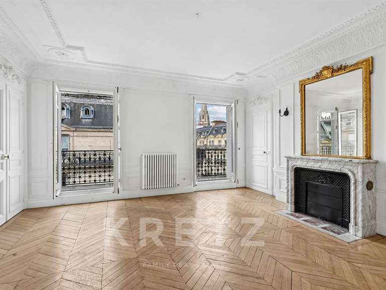Appartement Paris 8e - 3 chambres - 151m²