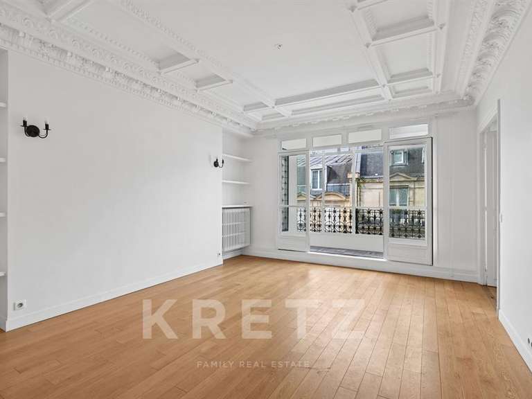 Appartement Paris 8e - 3 chambres - 151m²