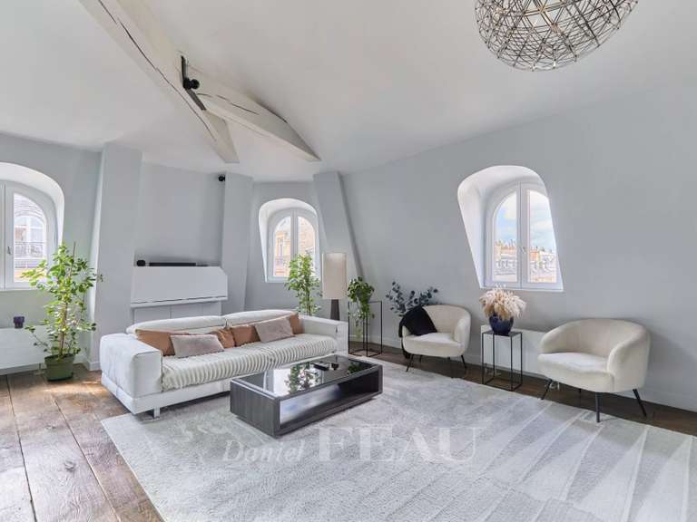 Appartement Paris 8e - 2 chambres - 124m²