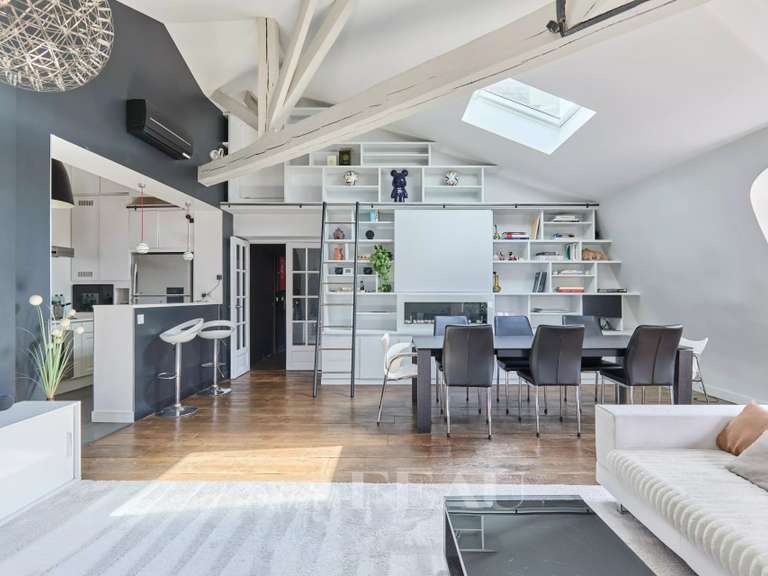 Appartement Paris 8e - 2 chambres - 124m²
