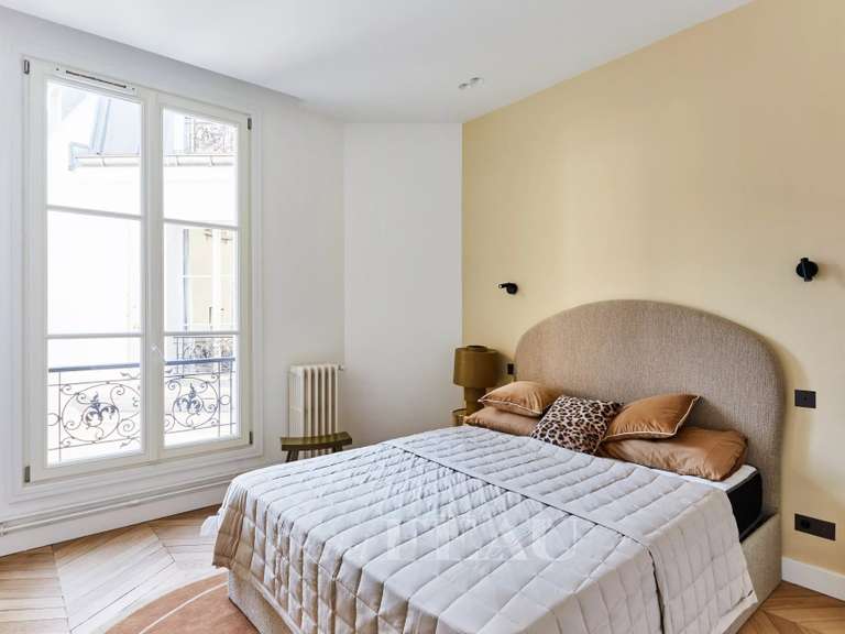 Appartement Paris 8e - 5 chambres - 265m²