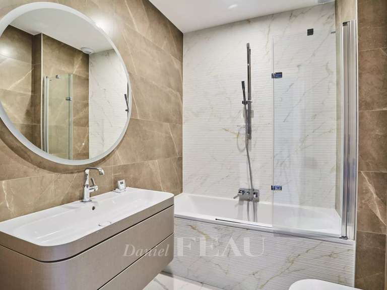 Appartement Paris 8e - 5 chambres - 265m²