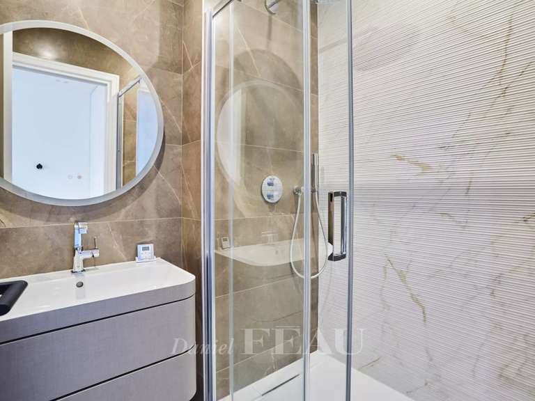 Appartement Paris 8e - 5 chambres - 265m²