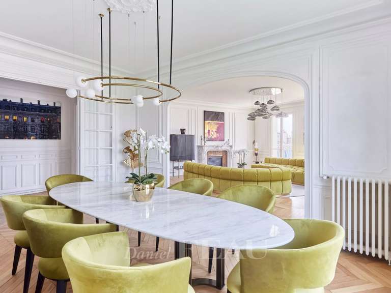 Appartement Paris 8e - 5 chambres - 244m²