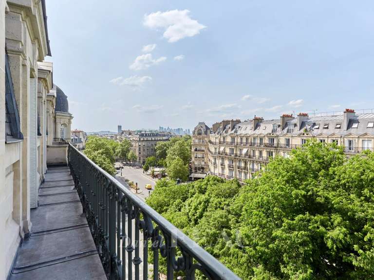 Appartement Paris 8e - 5 chambres - 244m²