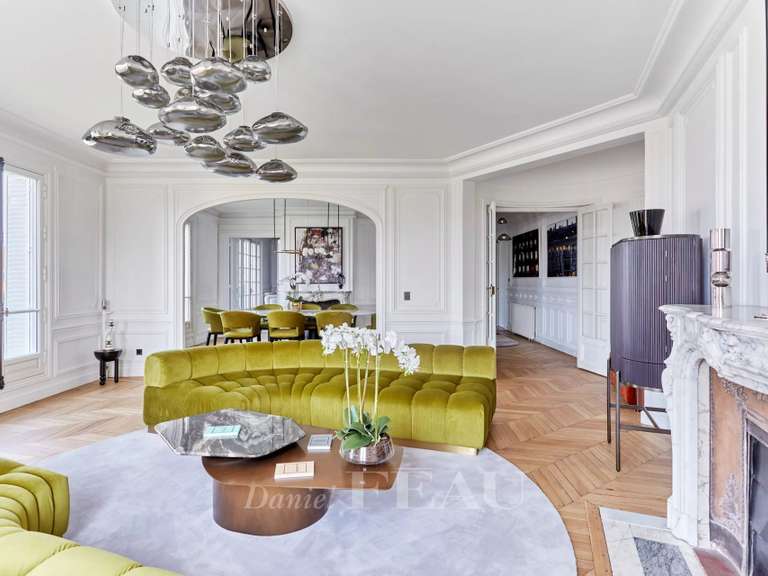 Appartement Paris 8e - 5 chambres - 244m²