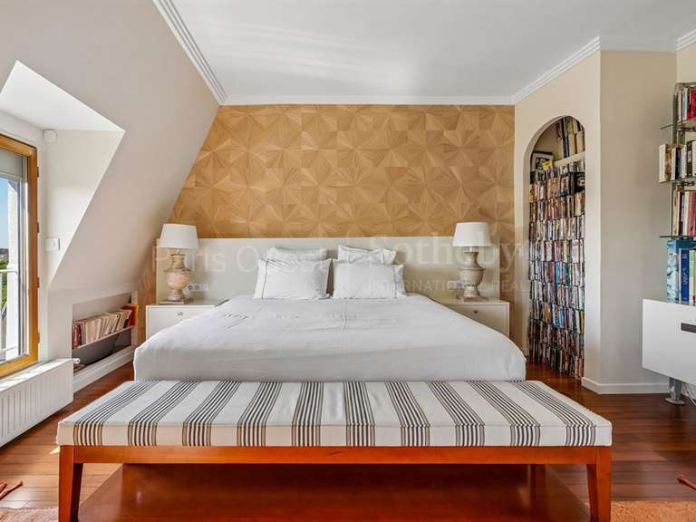 Appartement Paris 8e - 2 chambres - 126m²