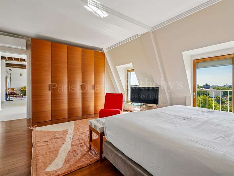 Appartement Paris 8e - 2 chambres - 126m²
