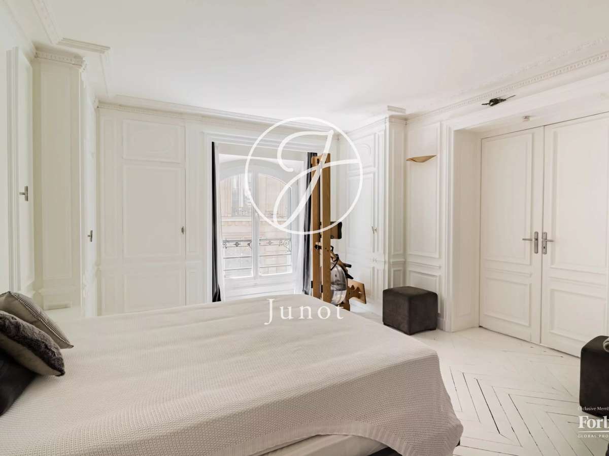 Apartment Paris 8e