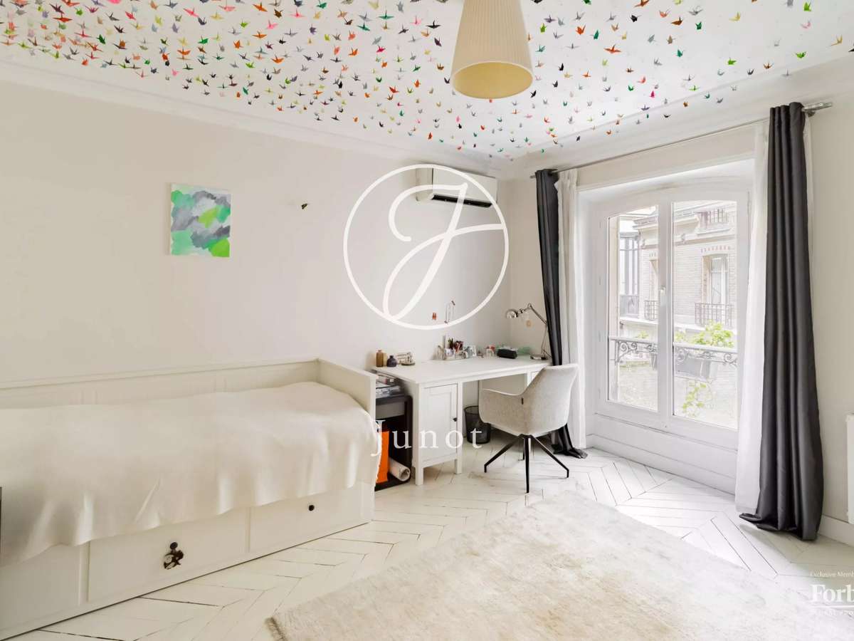 Apartment Paris 8e