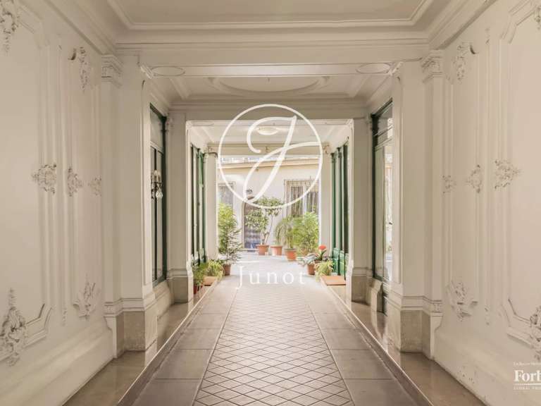 Apartment Paris 8e - 4 bedrooms - 202m²