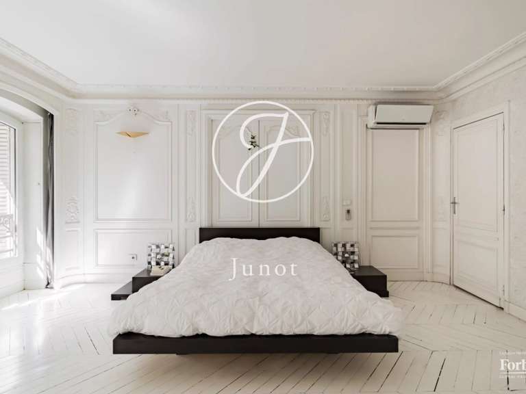 Apartment Paris 8e - 4 bedrooms - 202m²