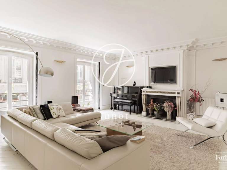 Apartment Paris 8e - 4 bedrooms - 202m²