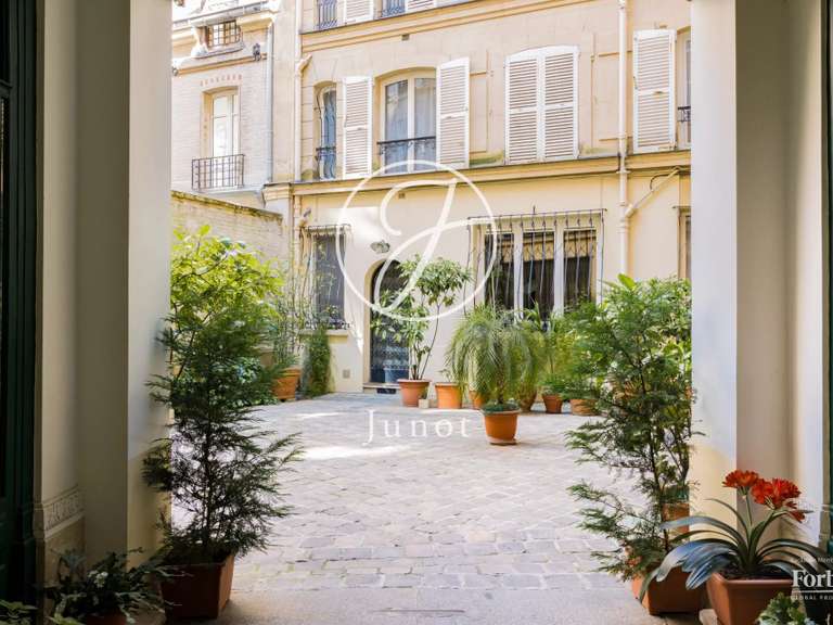Apartment Paris 8e - 4 bedrooms - 202m²