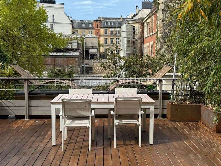 Appartement Paris 8e - 2 chambres - 115m²