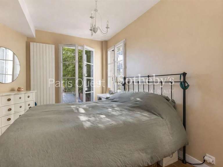 Appartement Paris 8e - 2 chambres - 115m²