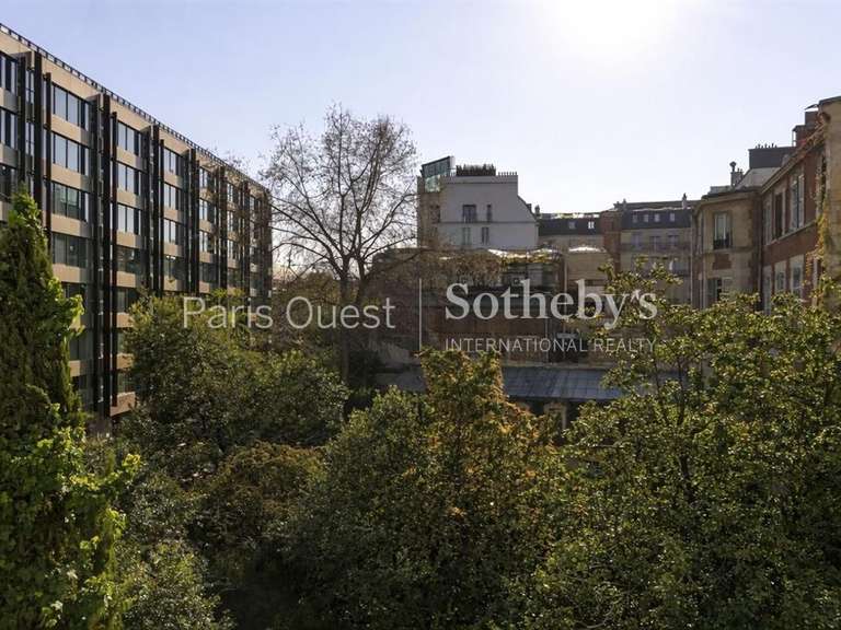 Appartement Paris 8e - 2 chambres - 115m²
