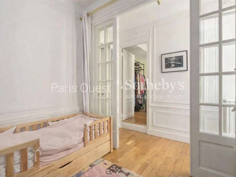 Appartement Paris 8e - 2 chambres - 115m²