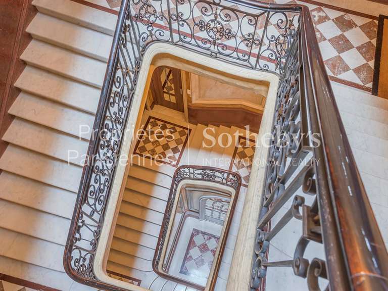 Appartement Paris 8e - 5 chambres - 368m²