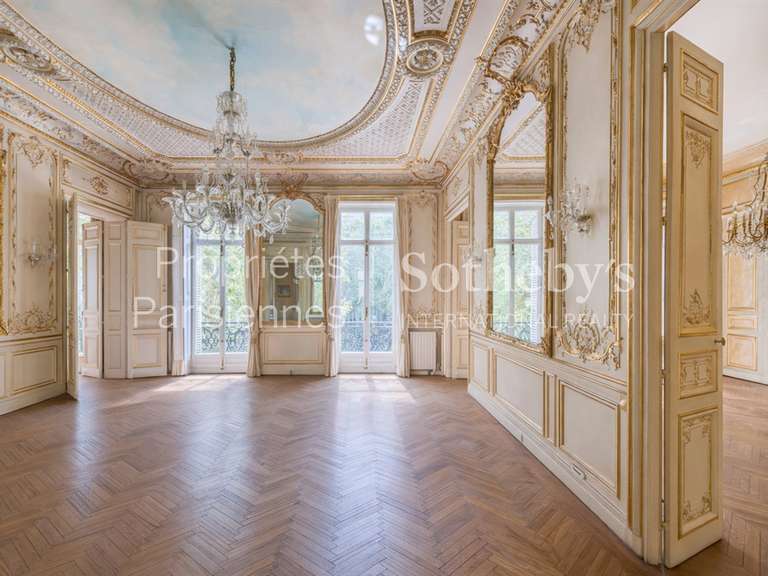 Appartement Paris 8e - 5 chambres - 368m²