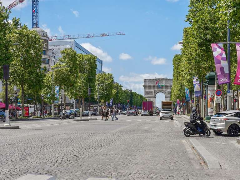Appartement Paris 8e - 1 chambre - 58m²