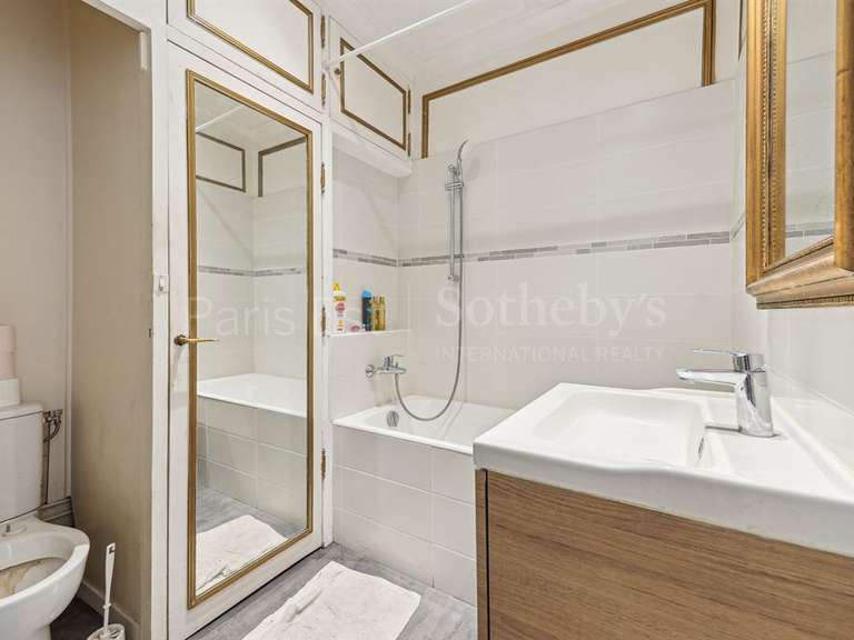 Appartement Paris 8e - 1 chambre - 58m²