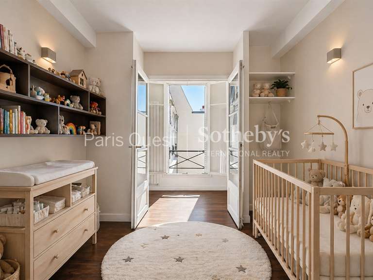 Appartement Paris 8e - 2 chambres - 79m²