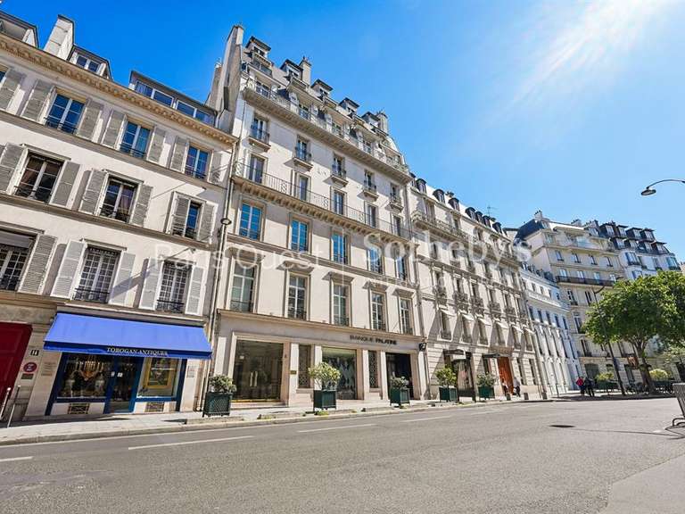 Appartement Paris 8e - 2 chambres - 79m²