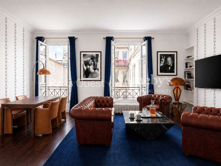 Appartement Paris 8e - 2 chambres - 79m²