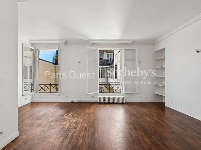 Apartment Paris 8e - 2 bedrooms - 79m²