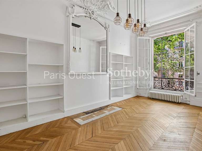 Appartement Paris 8e - 3 chambres - 270m²