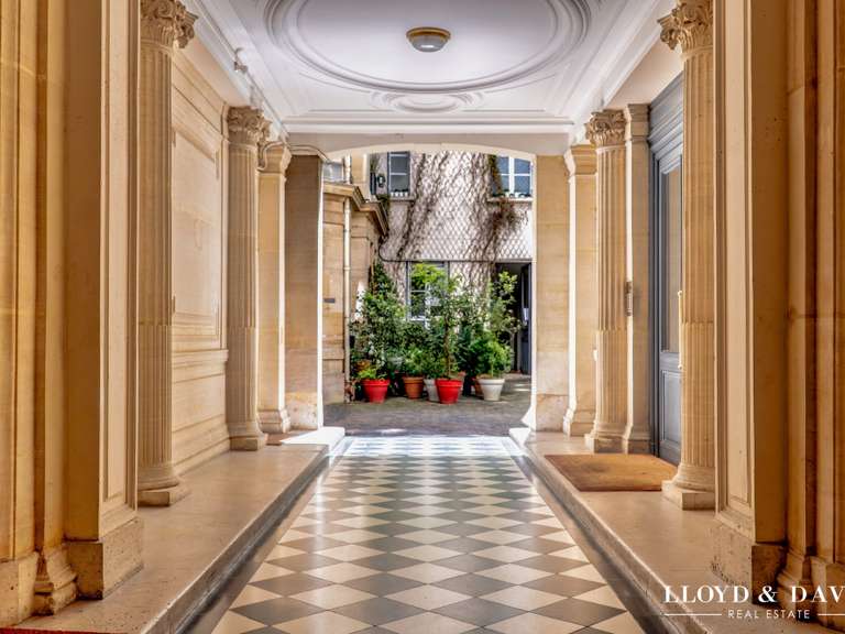 Appartement Paris 8e - 2 chambres - 60m²