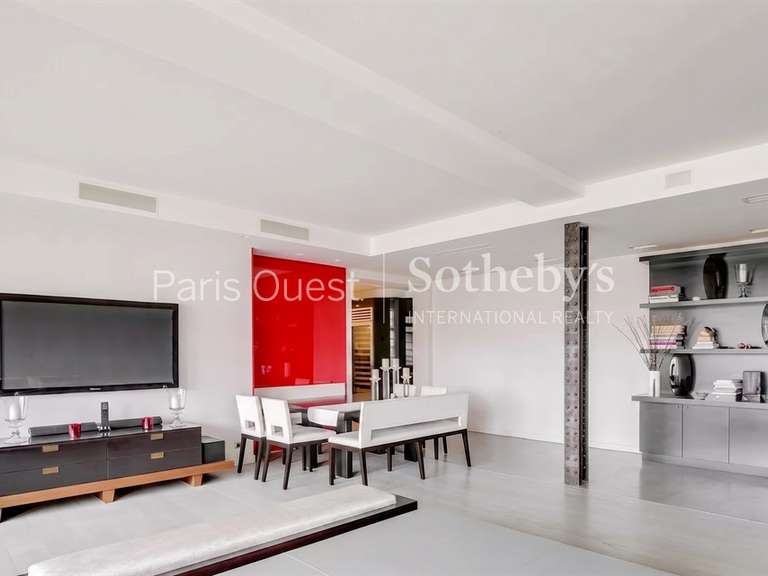 Appartement Paris 8e - 2 chambres - 152m²